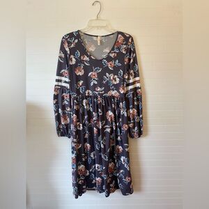 Orange Creek Dusty Blue Floral Long Sleeve Knee Length Modest Dress Size Small